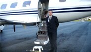 Embarquement en avion d'affaires